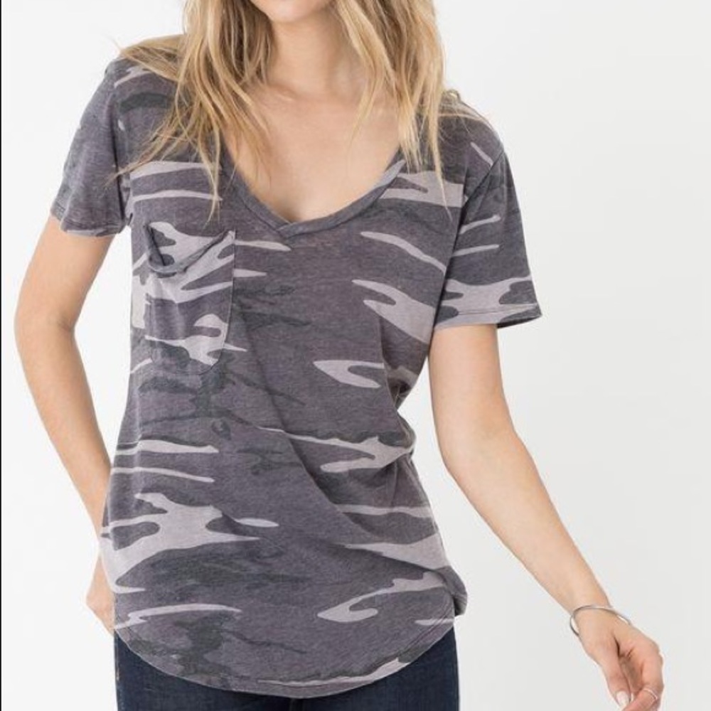 GREY CAMO V NECK--z supply